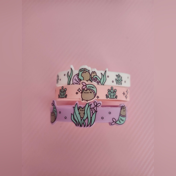 Pusheen Other - Pusheen Rubber Bracelet Set